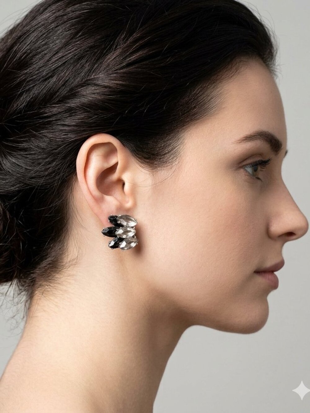 Vintage Pierced Earrings Clear and Black Marquise Stones - Picture 3 of 8